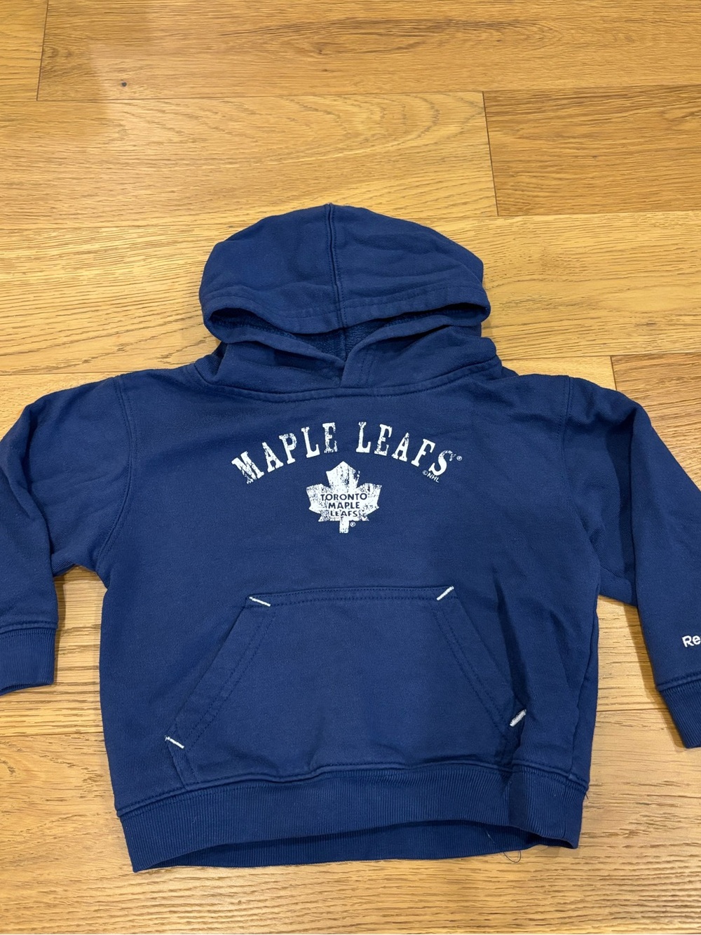 Vintage Kids Reebok Maple Leaf sweater sweatshirt